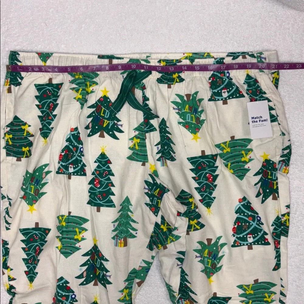 NWT Old Navy mens Pajama Bottoms - Festive Tree Print 2x